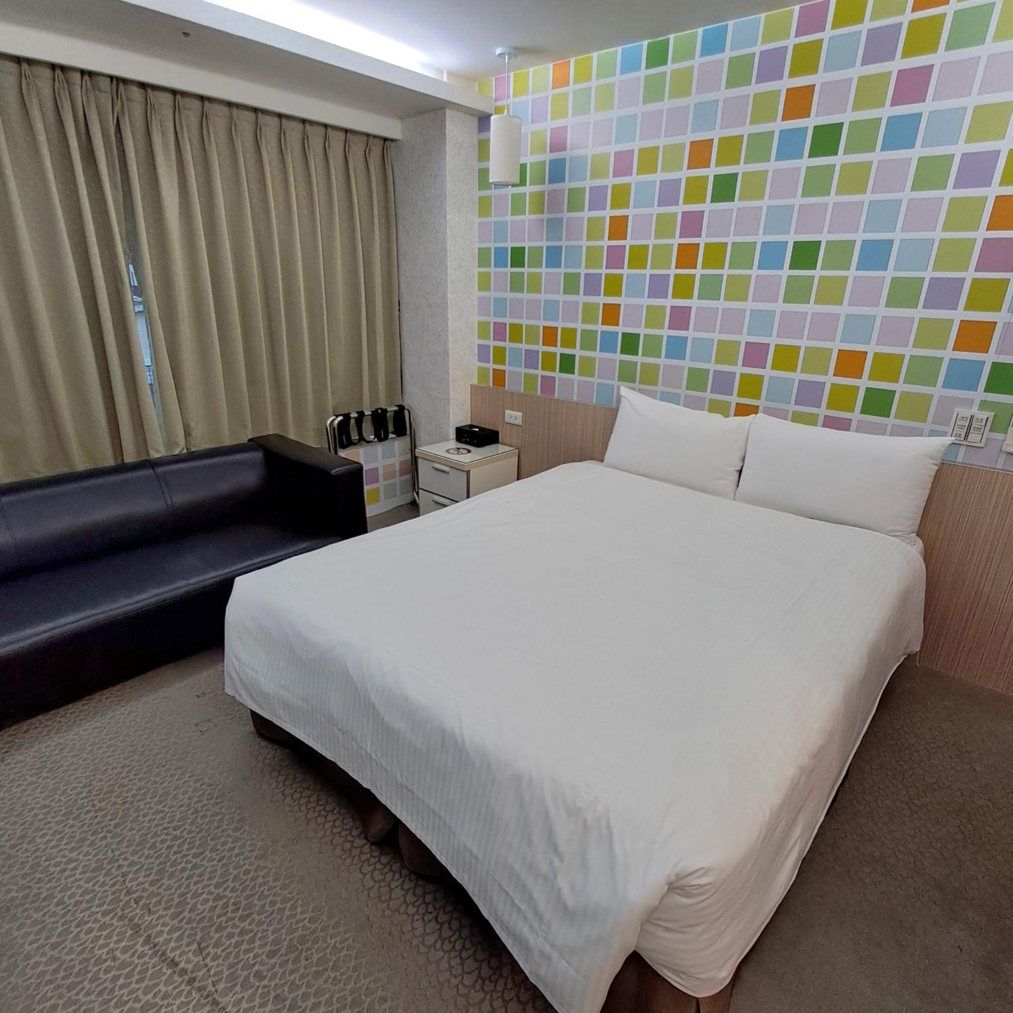 Morwing Hotel Fuzhong Тайбей Екстер'єр фото