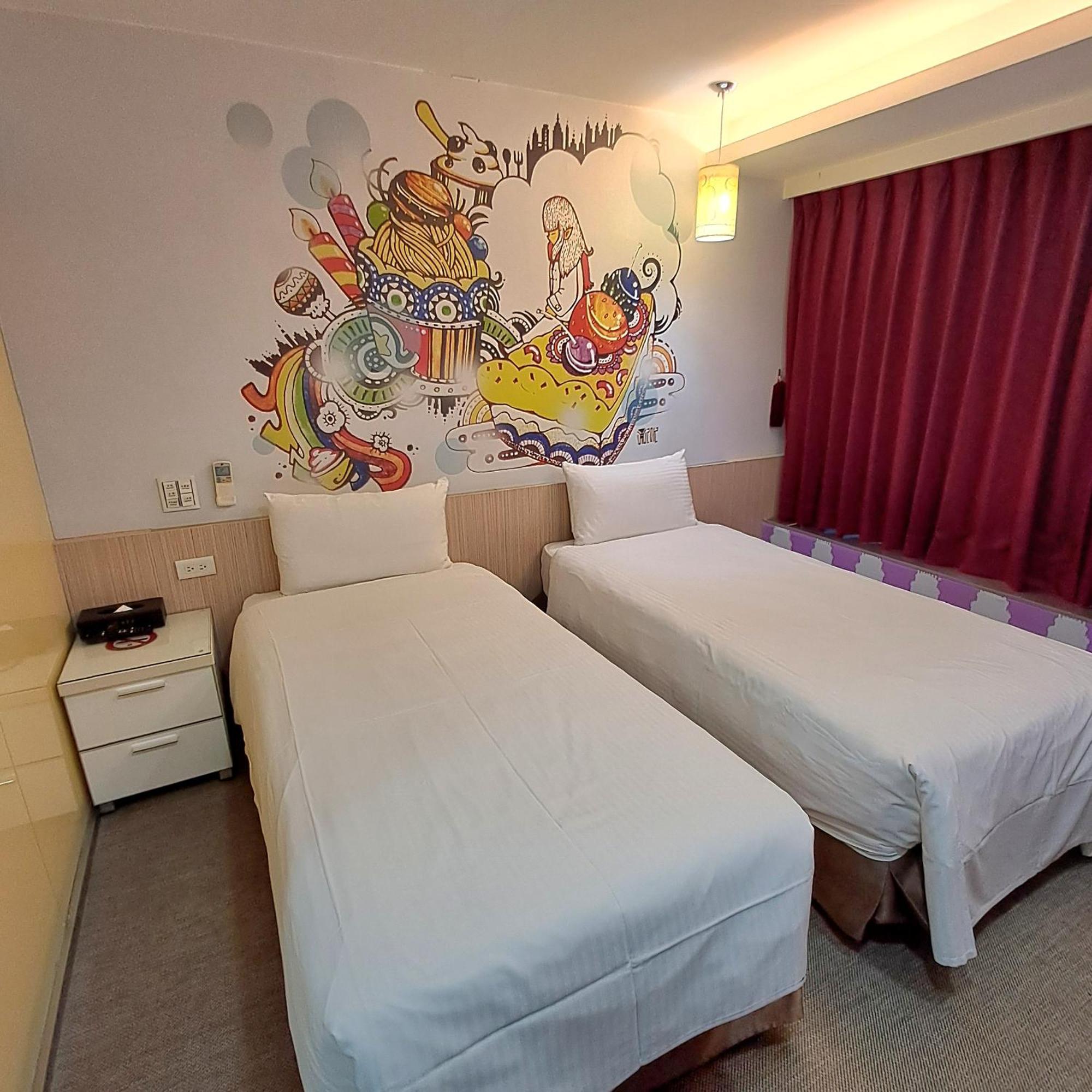 Morwing Hotel Fuzhong Тайбей Екстер'єр фото